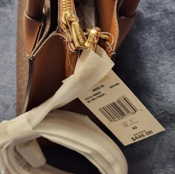 MICHAEL KORS, Mercer Messenger Purse, NEW - Picture 8 of 16